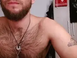 Amateur Free Porn Cam of dominantthewolf