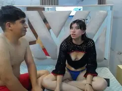 Amateur Adult Webcams of sarayandcamilo