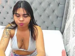 Amateur Best Webcam of LauraHillx