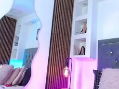 Amateur Live Sex Cam of Ana_Moon