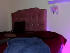 Amateur Live Sex Cam of Alyn_miller