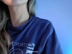 Amateur Nude Webcam of carol_blonde