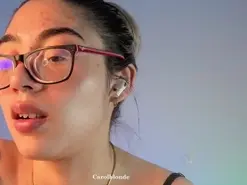 Amateur Live Porn of carol_blonde