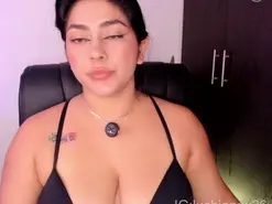 Amateur Live Sex of lucy26_