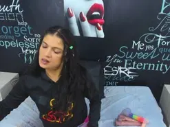 Amateur Live Porn of HornyRouse