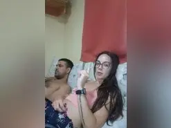Amateur Nude Webcam of Quenomirees