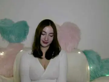 Bongacams Free Porn Cam of CaylinAngel