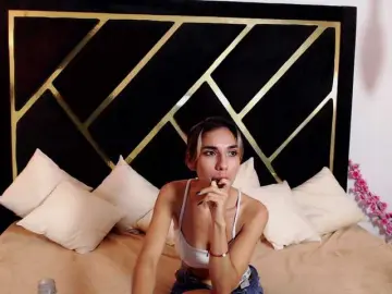 Bongacams Sex Cam of Scarlett-Moon3