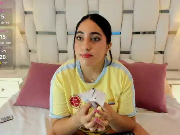 Bongacams Watch Live Sex Cams of LuluWest