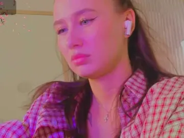 Bongacams Live Sex Cam of Kiki-angelll