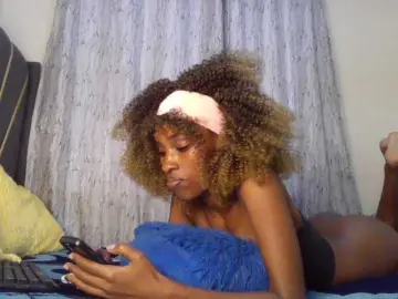 Bongacams Adult Webcams of Fl0werssxoxo