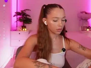 Bongacams Live Sex Cam of MaybeBabeTV