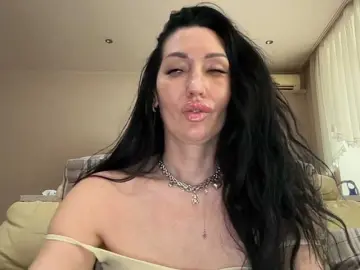 Bongacams Adult Webcam of KorolevaQween000