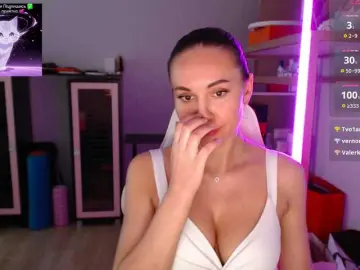 Bongacams Adult Video Chat of QWEENII