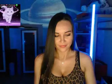 Bongacams Adult Video Chat of QWEENII