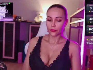 Bongacams Live Porn of QWEENII