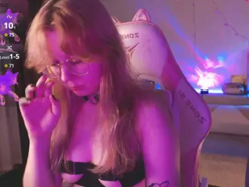 Bongacams Free Porn Cam of henby-streams