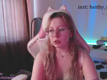 Bongacams Best live sex cam show of henby-streams