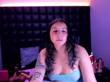 Bongacams Best live sex cam show of tinylove