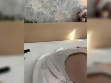Bongacams Watch Live Sex Cams of Incredible123