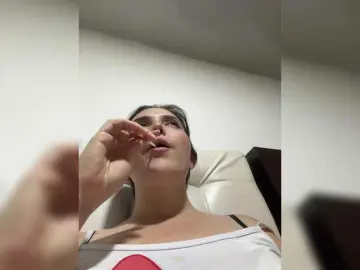 Bongacams Free Porn Cam of karlacortes1