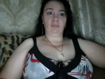 Bongacams Live Sex Cam of CharmingLady