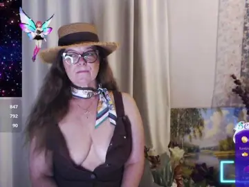 Bongacams Free Porn Cam of HelenBerg