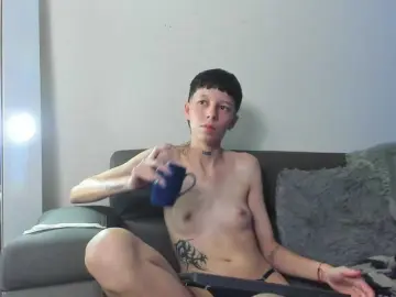 Bongacams Live Sex Cam of LiamBrown09