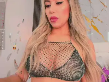 Bongacams Free Live Porn of EmilyLeah