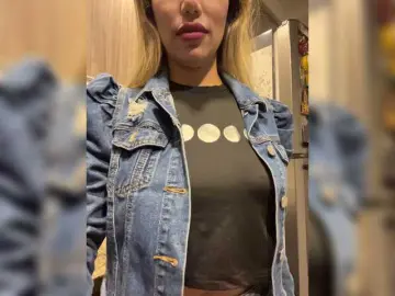 Bongacams Private Sex Chat of EmilyLeah