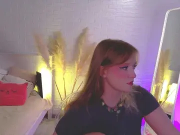 Bongacams Sex Cam of CrazyWine