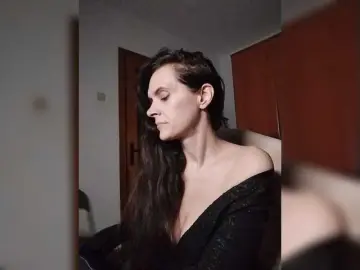 Bongacams Sex Cam of SexQueen11