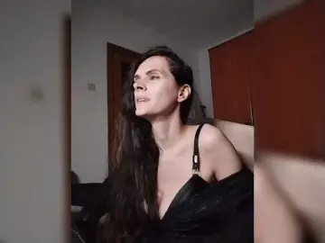 Bongacams Best live sex cam show of SexQueen11