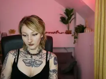Bongacams Sex Chat of tattooedblondee18