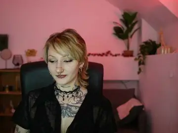 Bongacams Best live sex cam show of tattooedblondee18