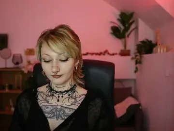 Bongacams Best Webcam of tattooedblondee18