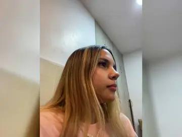 Bongacams Sex Cam of MeganRosse1