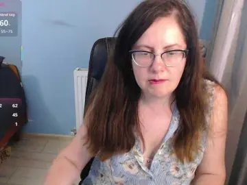 Bongacams Live Sex Cam of mandarinka28