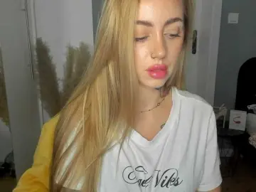 Bongacams Watch Live Sex Cams of SEXYcoralie