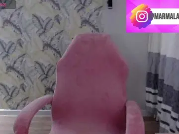 Bongacams Sex Cam of Foxymoxy19