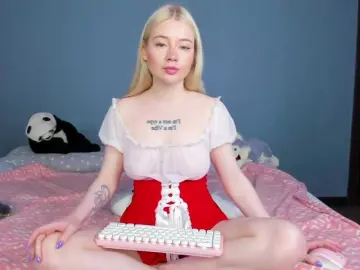 Bongacams Free Porn Cam of LillieBerry