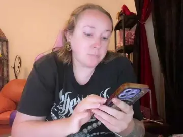 Bongacams Live Sex of NylonQueen