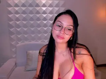 Bongacams Free Porn Cam of MollyJones