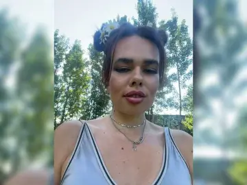 Bongacams Watch Live Sex Cams of GiaVibey