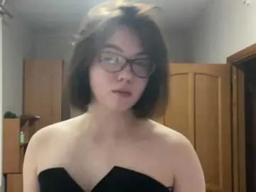 Bongacams Watch Live Sex Cams of MarqueriteSchultheiss