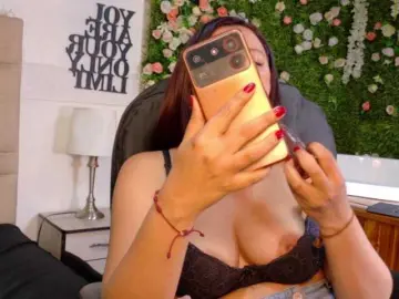 Bongacams Watch Live Sex Cams of Alessiafury