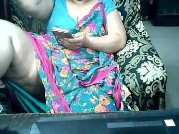 Bongacams Nude Webcam of Indianbhabhimilf40