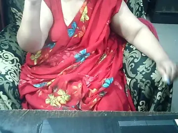 Bongacams Private Sex Chat of Indianbhabhimilf40