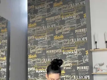 Bongacams Best Webcam of RavenBliss
