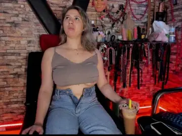 Bongacams Adult Video Chat of lukis01-luna0